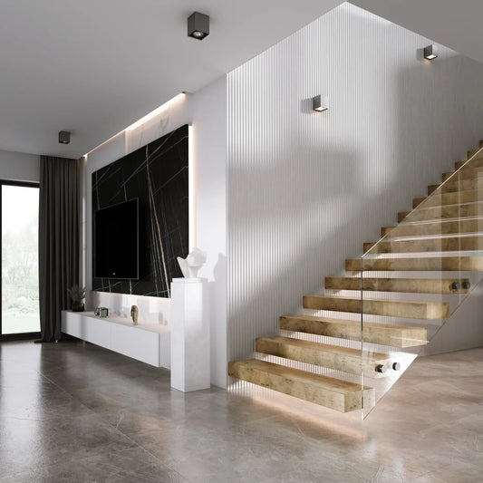 Világosabb szürke bordázott Inspira Lux falpanel modern nappali falán