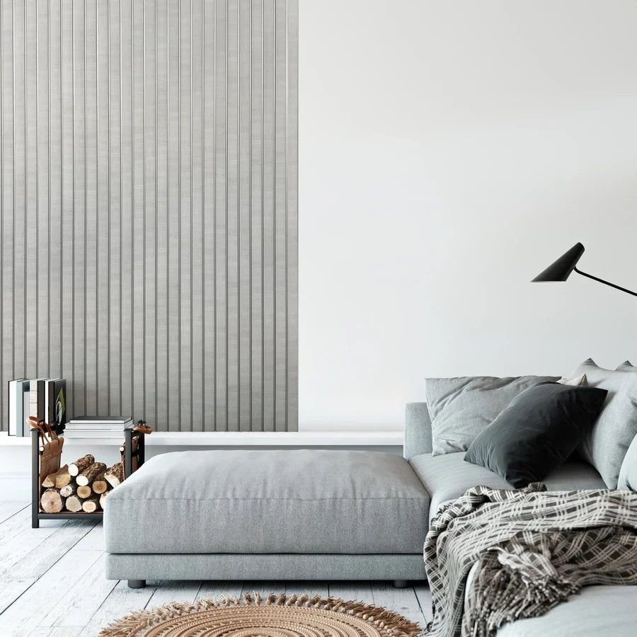 Modern nappali faldekoráció szürke, bordázott Inspira Decora falpanellel Inspira Bútor